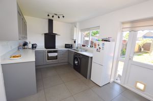 Kitchen/Diner- click for photo gallery